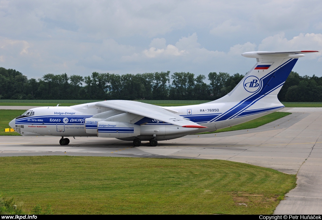 Volga-Dnepr Airlines – Iljuin IL-76TD-90VD  RA-76950