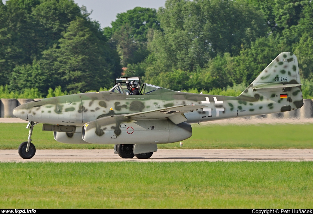 Private/Soukrom – MESSERSCHMITT Me-262A-1C D-IMTT