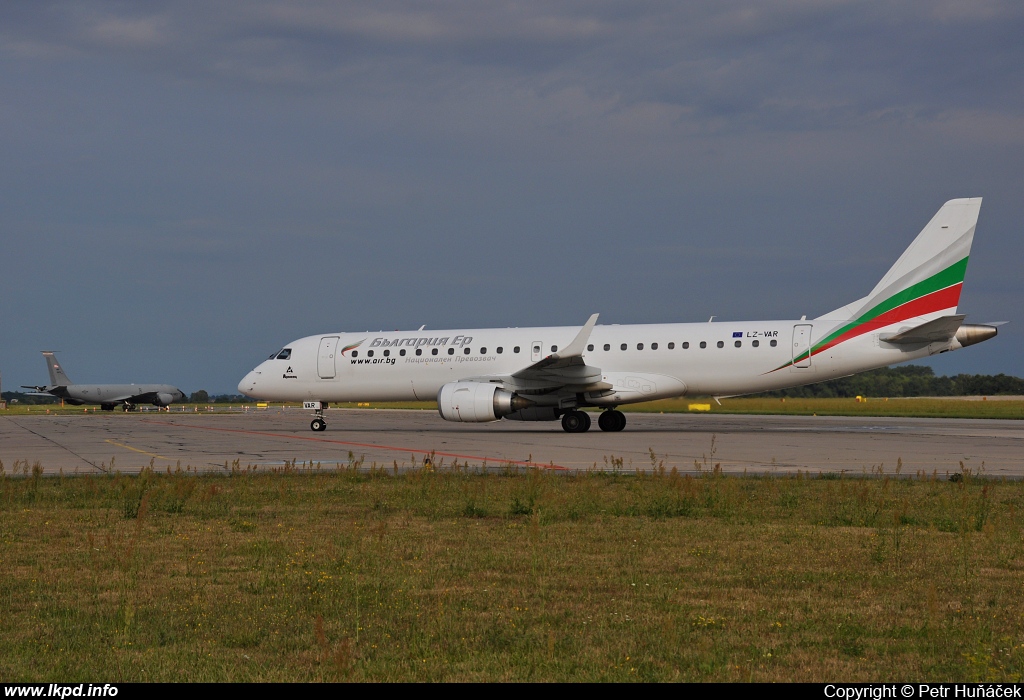 Bulgaria Air – Embraer ERJ-190-100IGW 190AR LZ-VAR