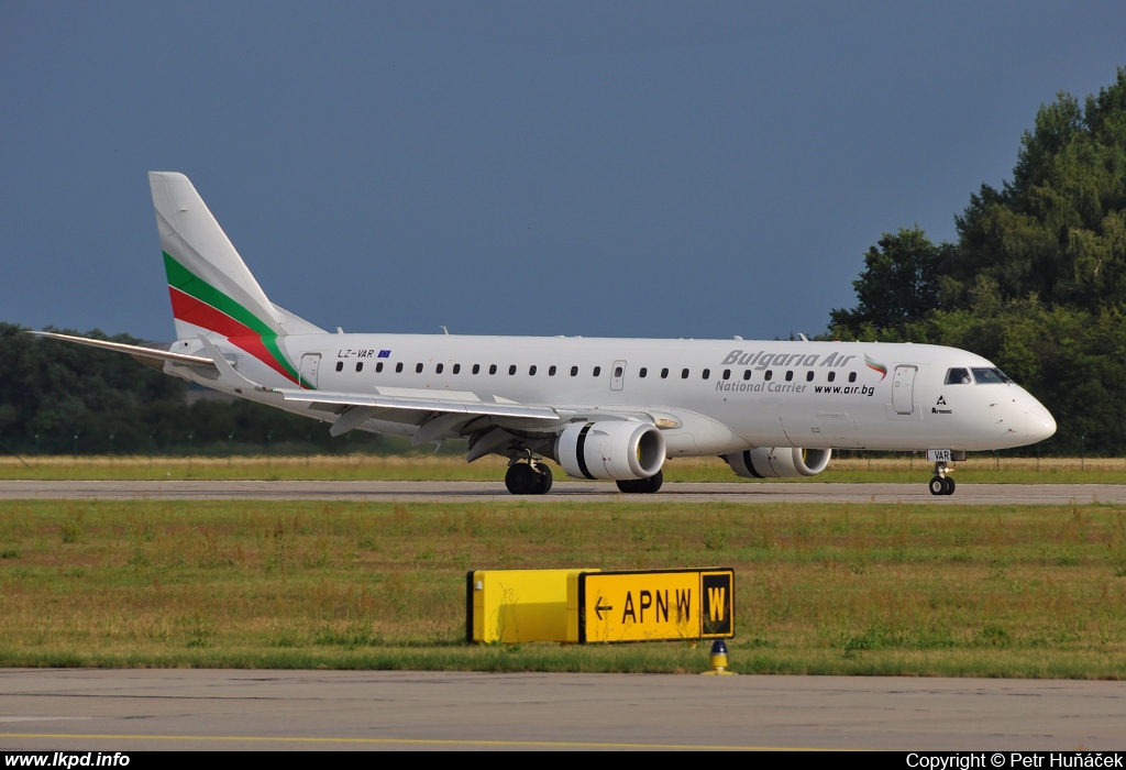 Bulgaria Air – Embraer ERJ-190-100IGW 190AR LZ-VAR