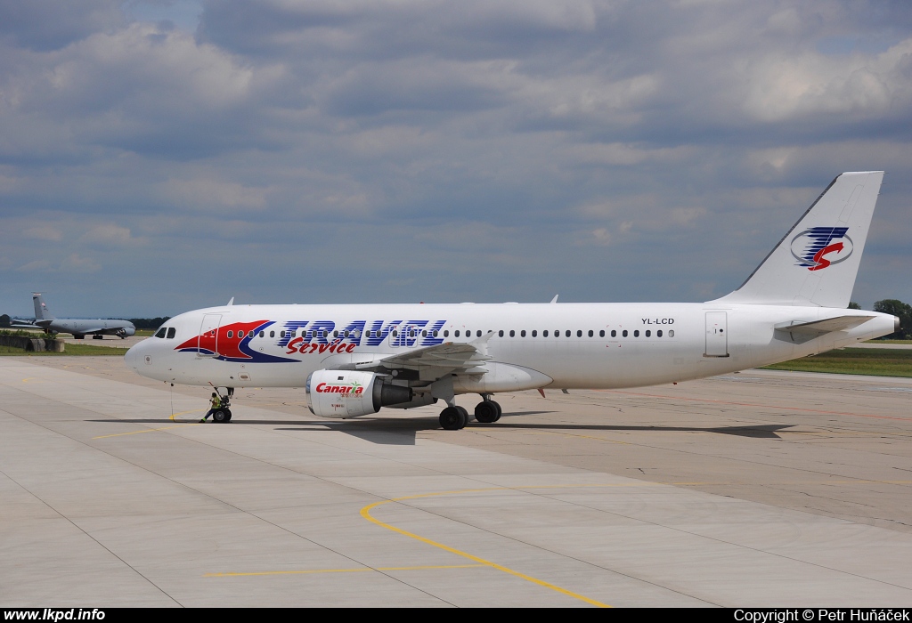 Travel Service – Airbus A320-211 YL-LCD