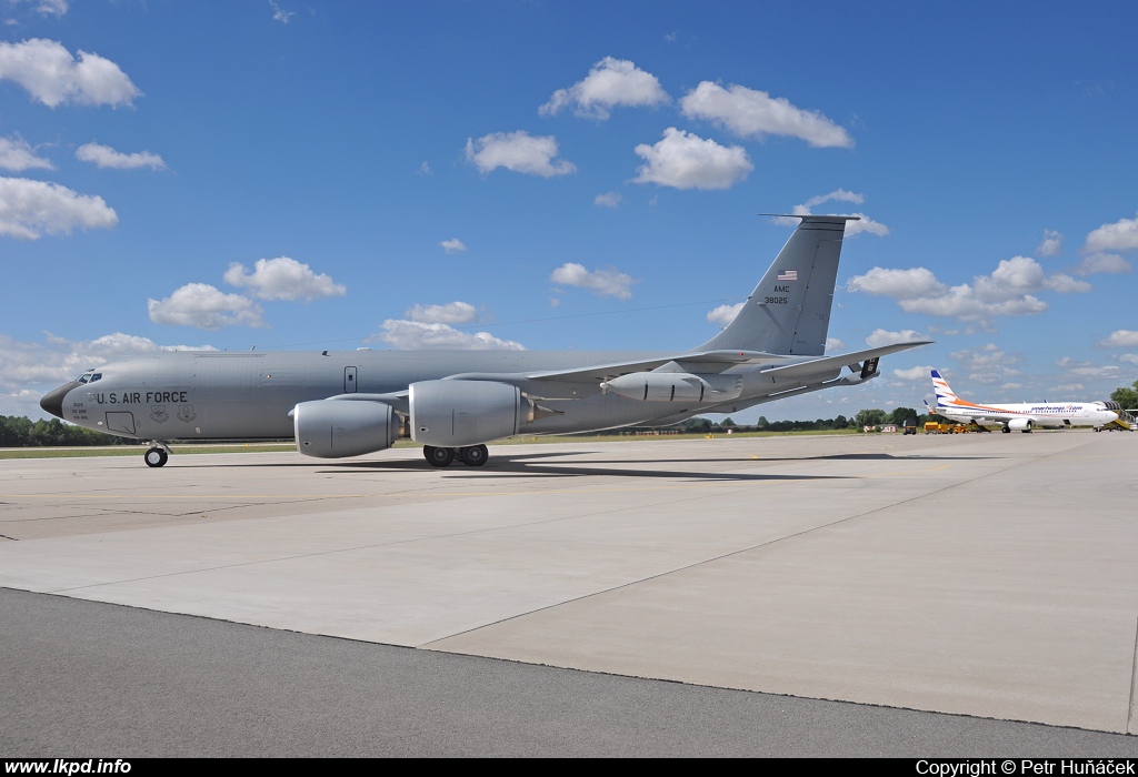 USAF – Boeing KC-135R Stratotanker 63-8025