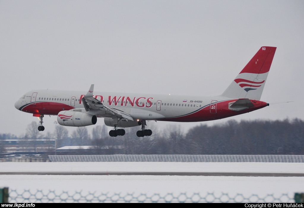 Red Wings – Tupolev TU-204-100V RA-64050