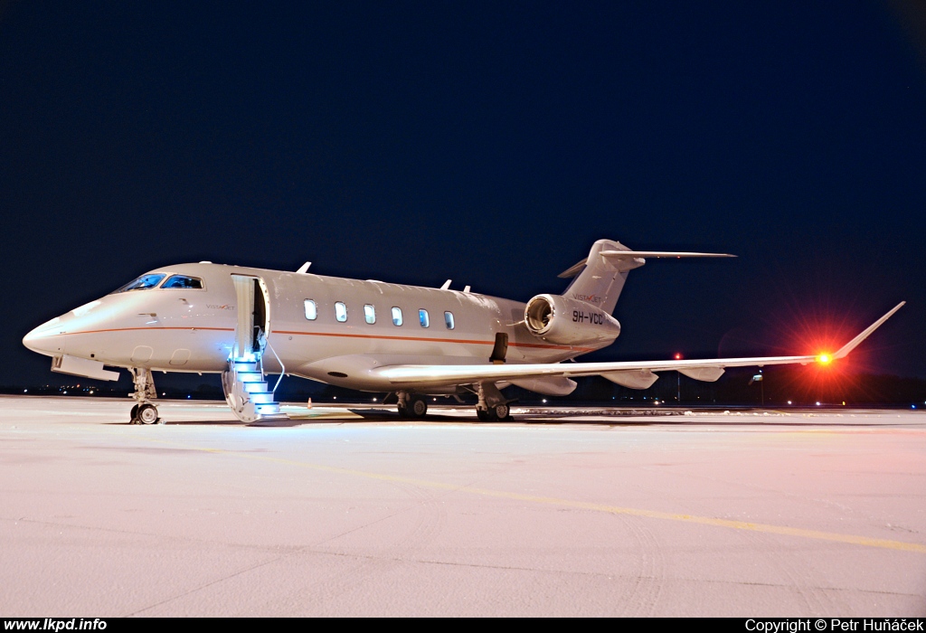 VistaJet – Bombardier BD-100-1A10 Challenger 350 9H-VCC