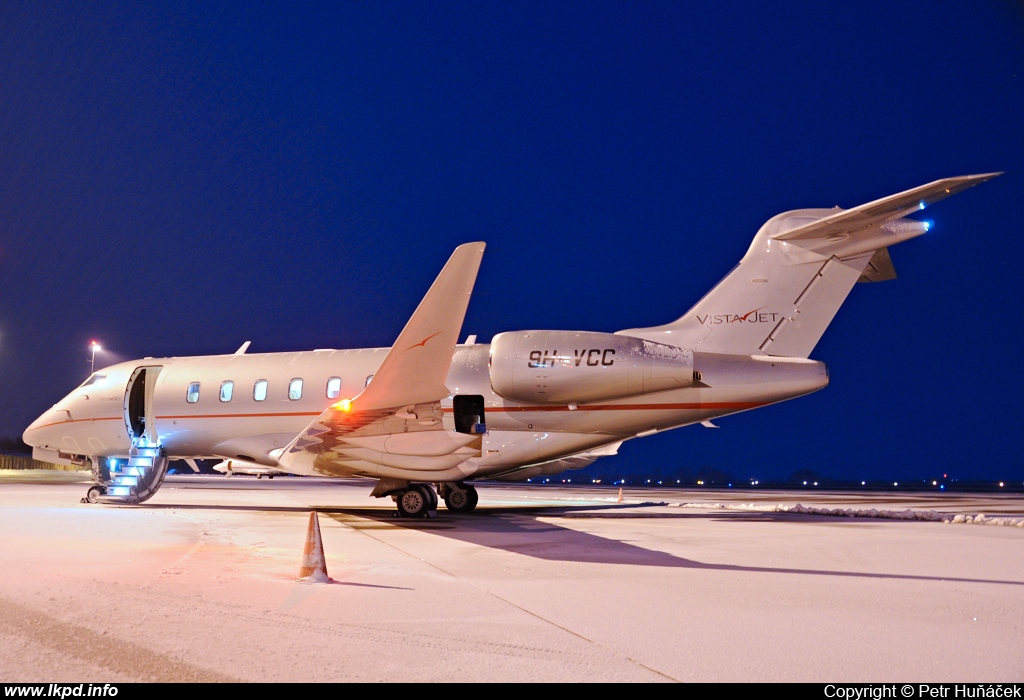 VistaJet – Bombardier BD-100-1A10 Challenger 350 9H-VCC