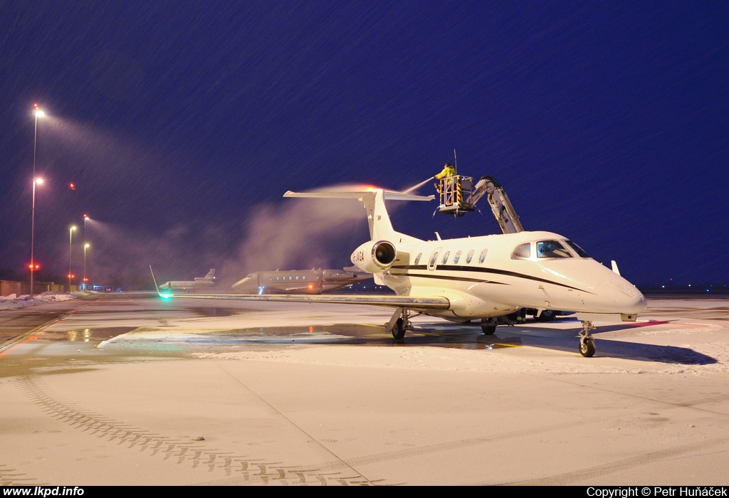 London Executive Aviation – Embraer EMB-505 Phenom 300 G-JAGA