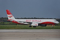 Red Wings – Tupolev TU-204-100V RA-64049