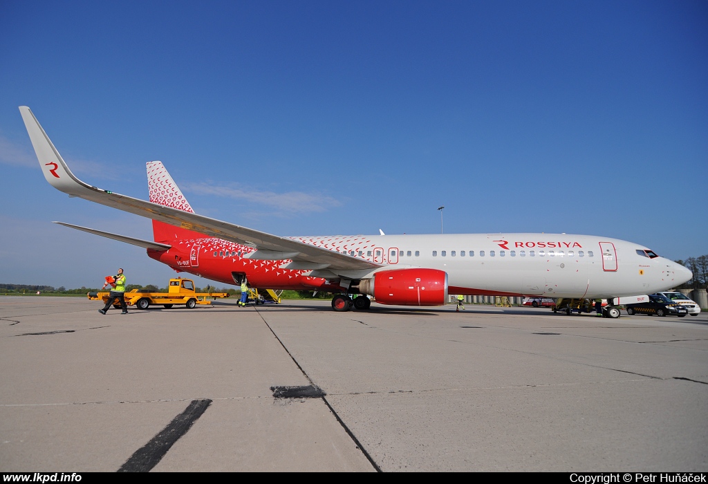 Rossia – Boeing B737-8GJ VQ-BUF