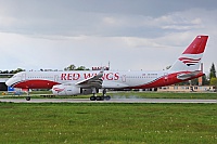 Red Wings – Tupolev TU-204-100V RA-64049