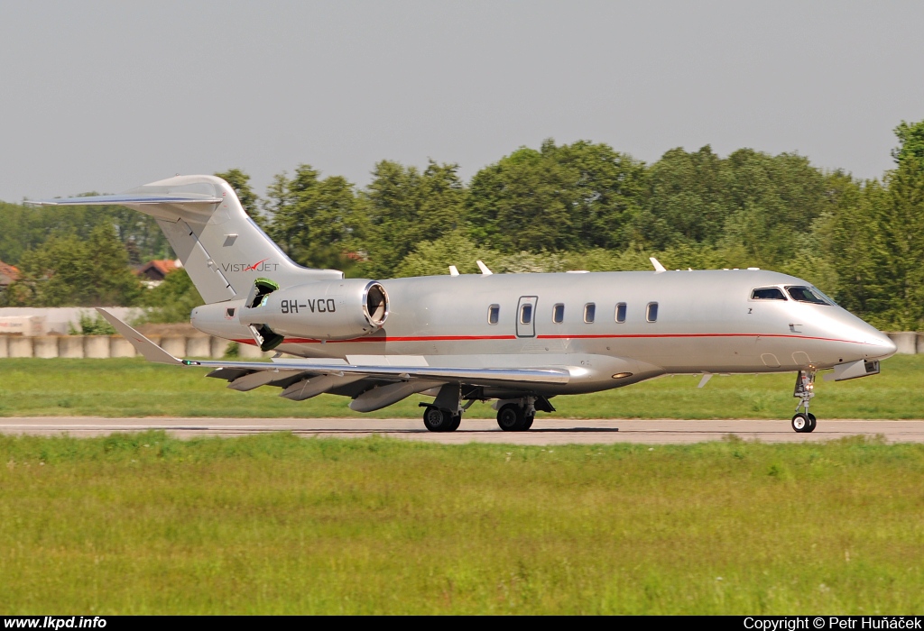 VistaJet – Bombardier BD-100-1A10 Challenger 350 9H-VCO