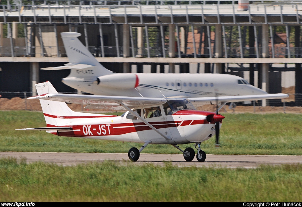 Private/Soukrom – Cessna F172N OK-JST