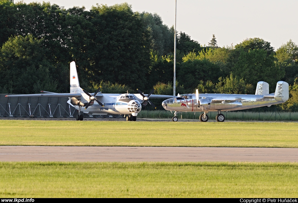 The Flying Bulls – North American B-25J N6123C