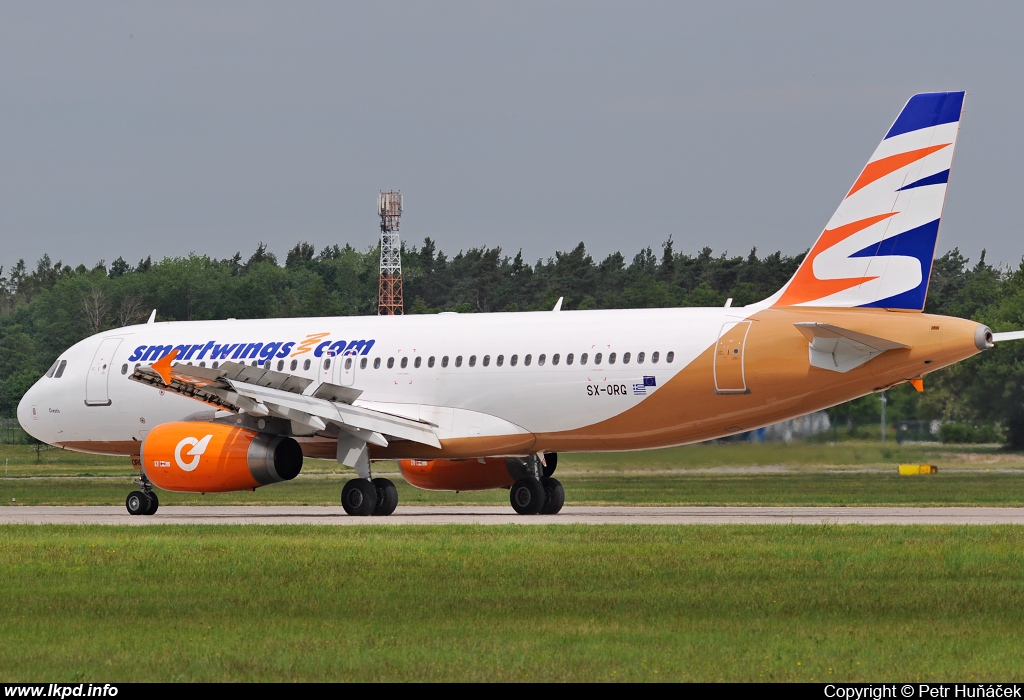 Smart Wings – Airbus A320-232 SX-ORG