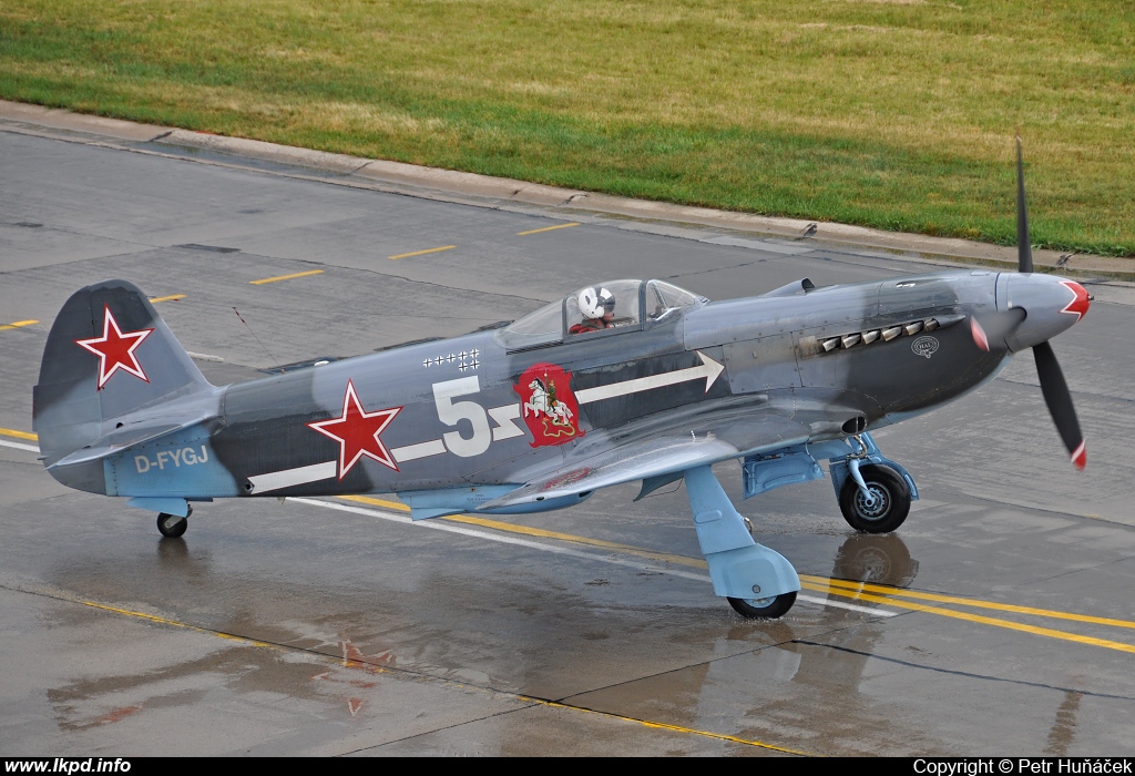 Private/Soukrom – Yakovlev YAK-3UA D-FYGJ