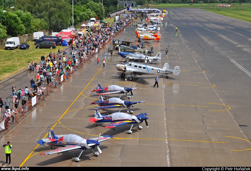 The Flying Bulls – XtremeAir XA-42 OK-FBA