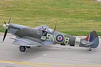 Private/Soukrom – Supermarine 361 Spitfire LF16E G-MXVI