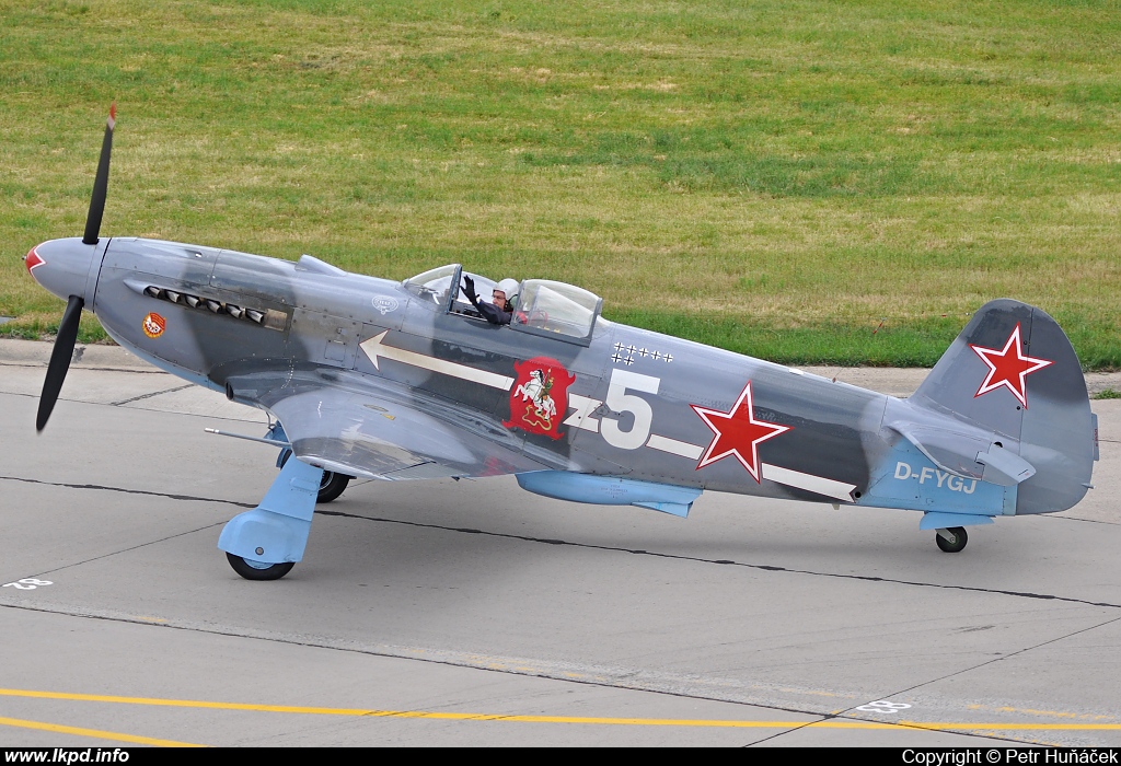 Private/Soukrom – Yakovlev YAK-3UA D-FYGJ