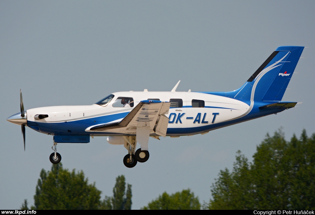 Aeromec – Piper PA-46-500TP OK-ALT