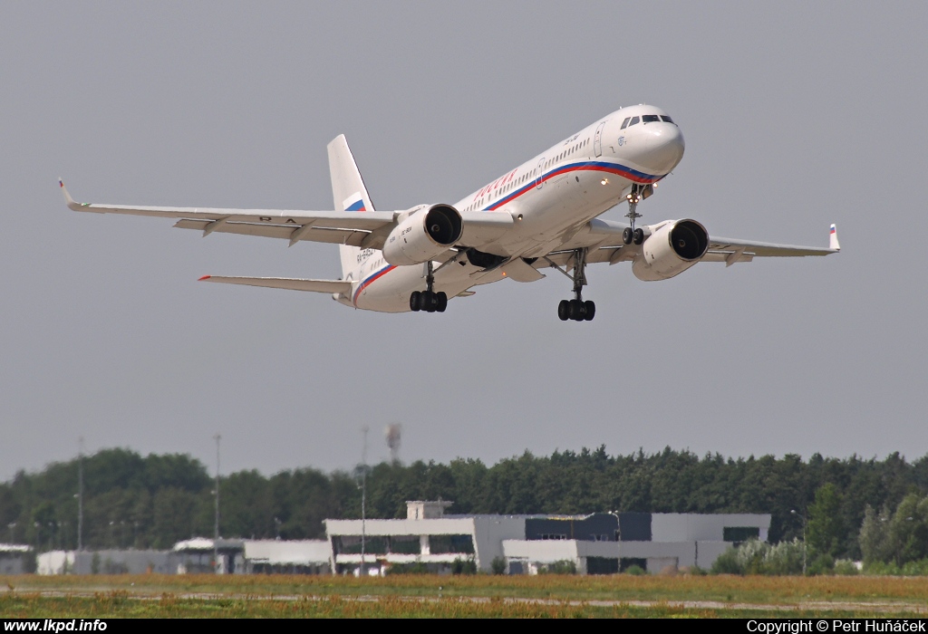 Rossia – Tupolev TU-214 RA-64521