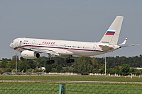 Rossia – Tupolev TU-214 RA-64521