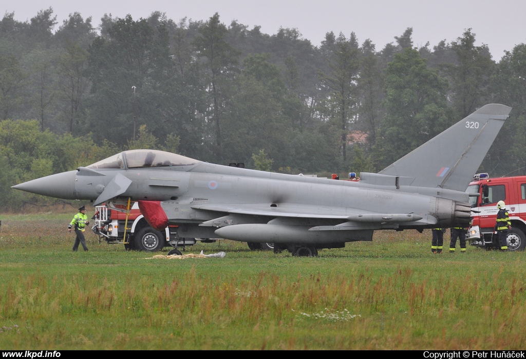 UK Air Force - RAF – Eurofighter EF-2000 (FGR4) ZK320