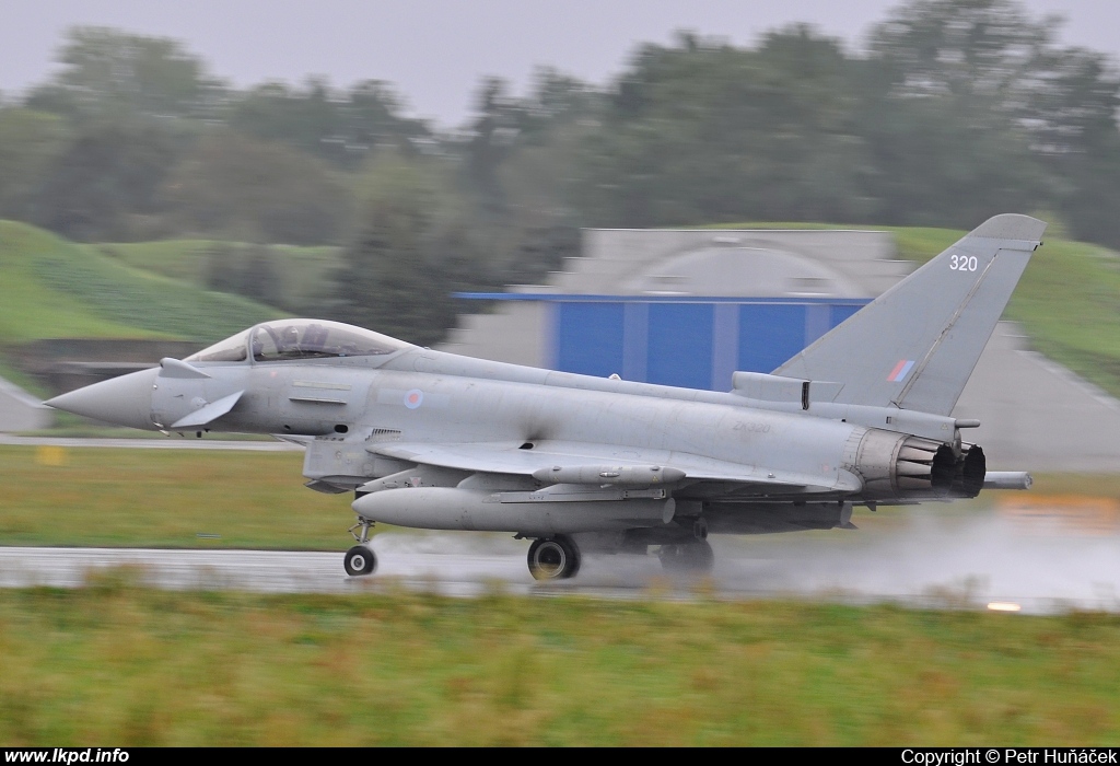 UK Air Force - RAF – Eurofighter EF-2000 (FGR4) ZK320