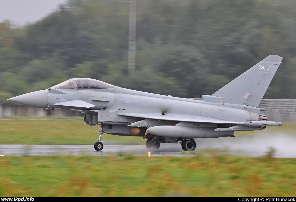 UK Air Force - RAF – Eurofighter EF-2000 (FGR4) ZK320