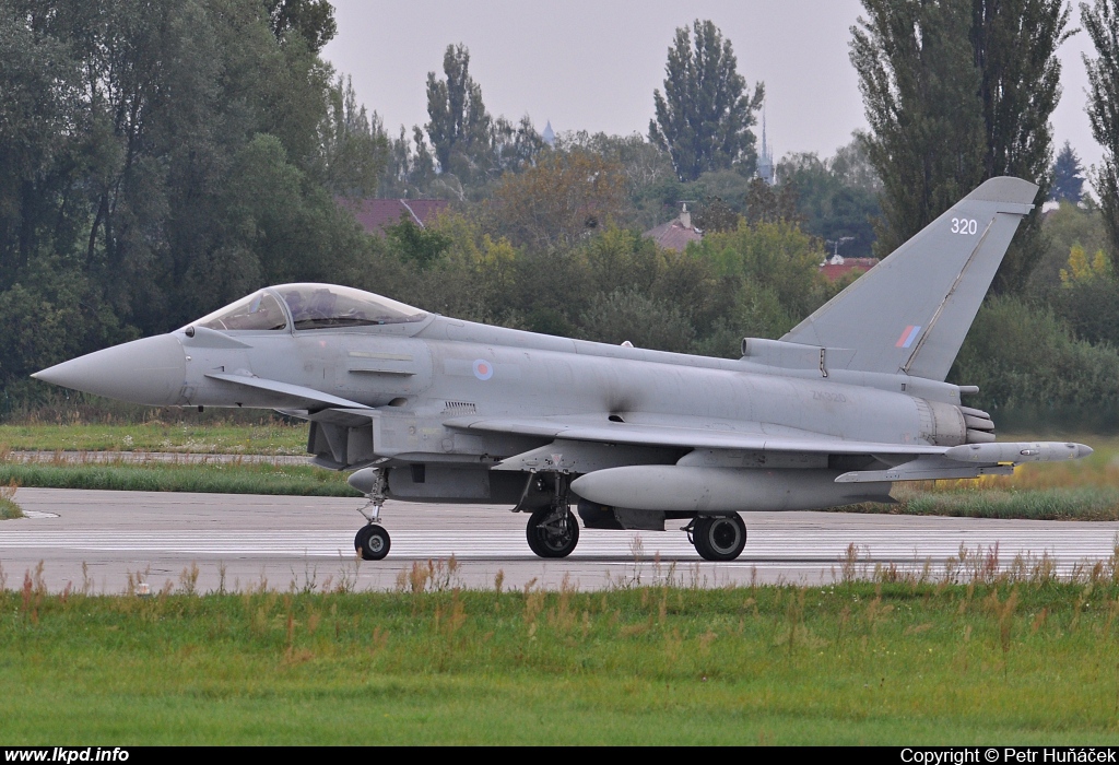 UK Air Force - RAF – Eurofighter EF-2000 (FGR4) ZK320