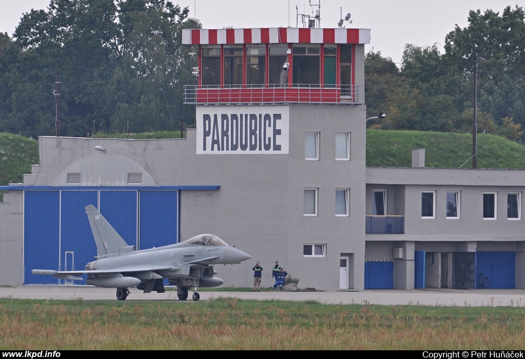 UK Air Force - RAF – Eurofighter EF-2000 (FGR4) ZK320