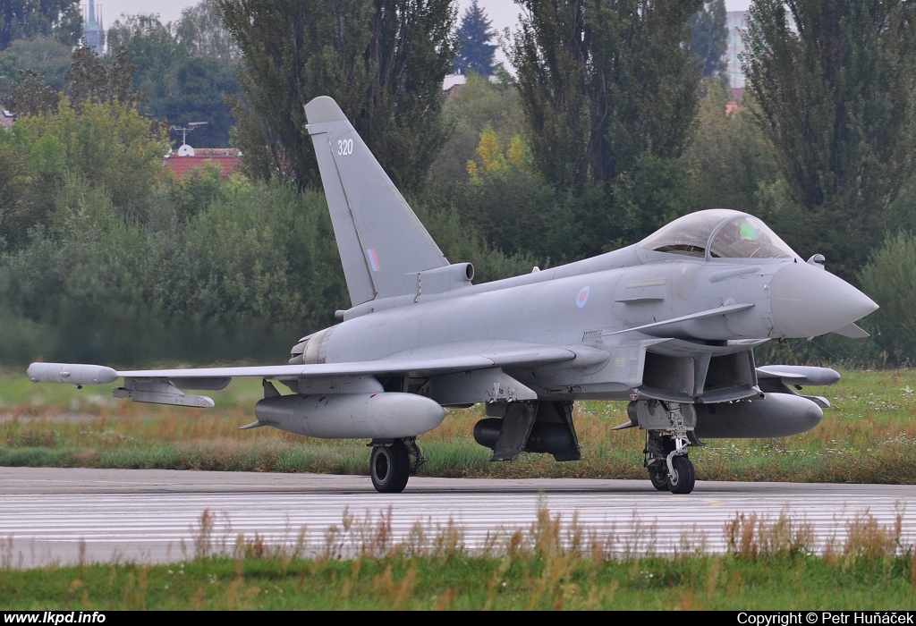 UK Air Force - RAF – Eurofighter EF-2000 (FGR4) ZK320