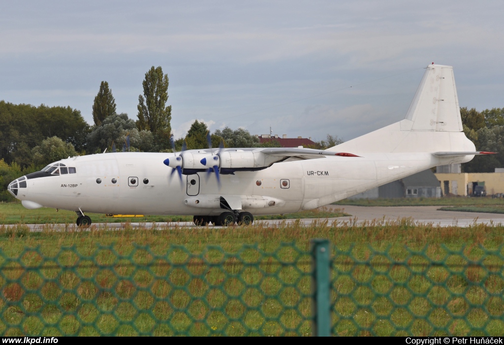 CAVOK – Antonov AN-12BP UR-CKM