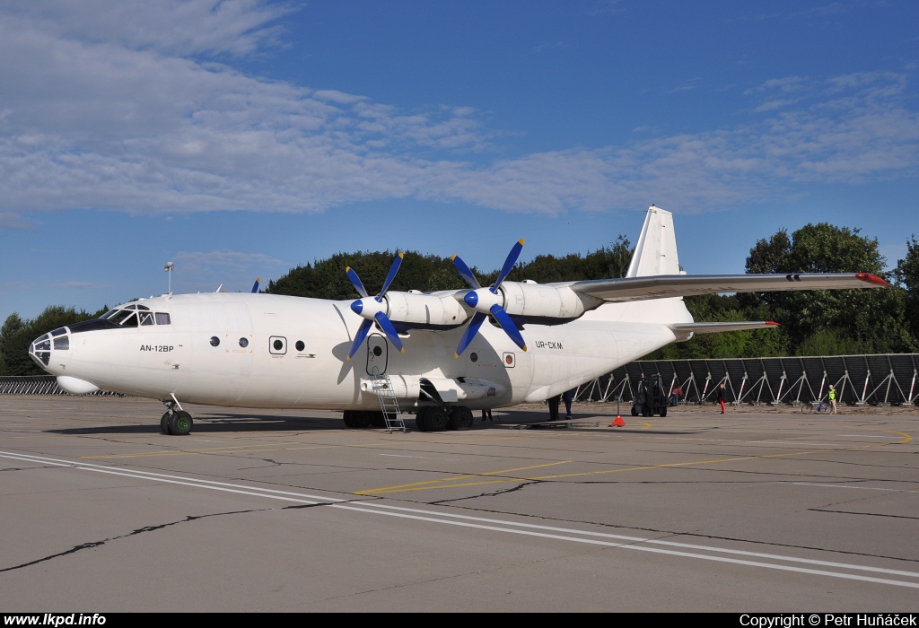 CAVOK – Antonov AN-12BP UR-CKM