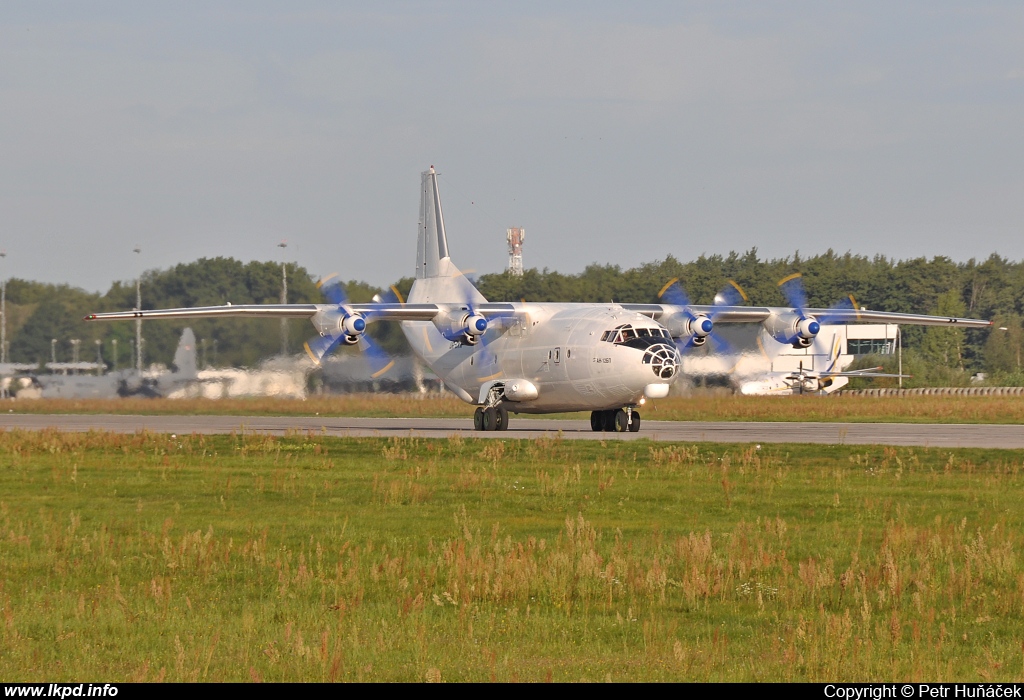 CAVOK – Antonov AN-12BP UR-CKM