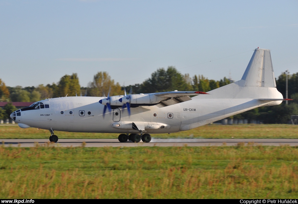 CAVOK – Antonov AN-12BP UR-CKM