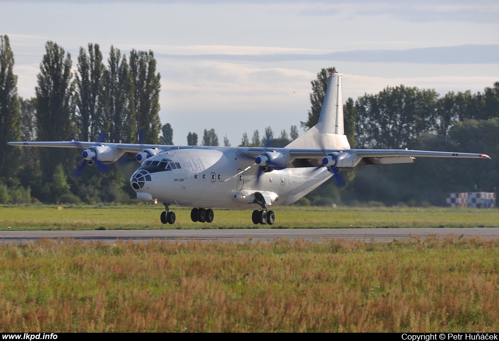 CAVOK – Antonov AN-12BP UR-CKM