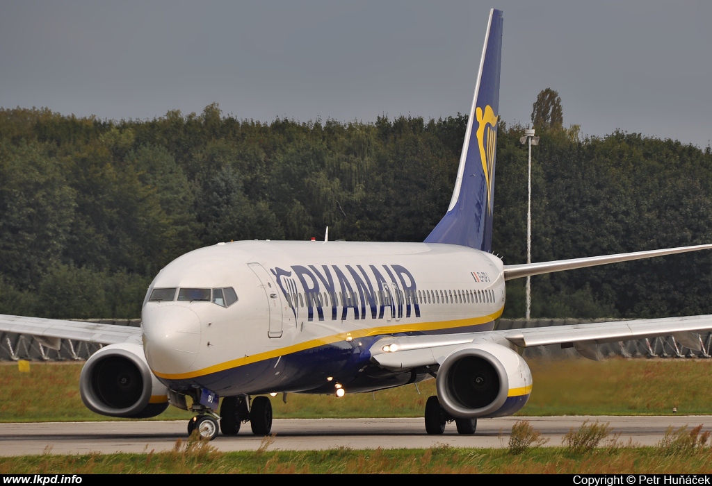 Ryanair – Boeing B737-8AS EI-DPJ