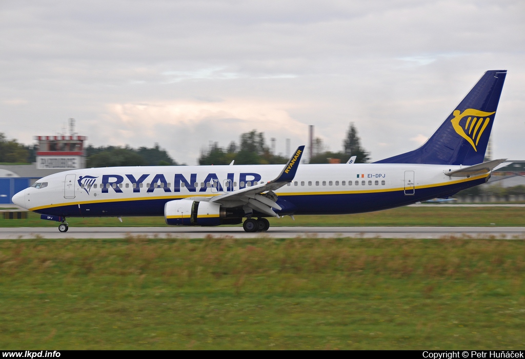 Ryanair – Boeing B737-8AS EI-DPJ