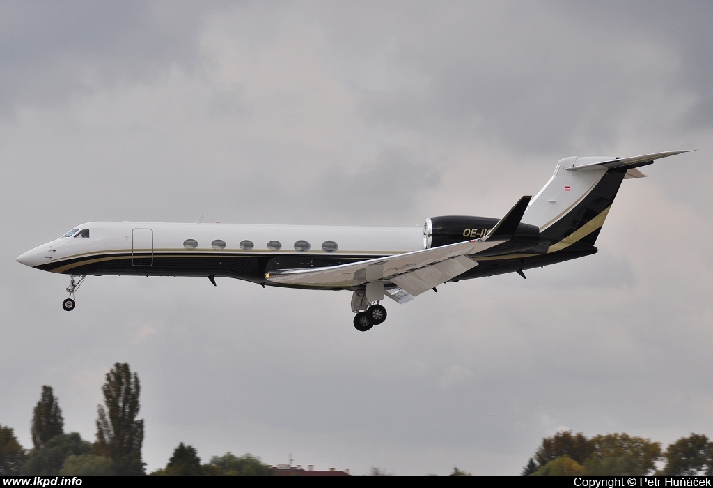 Luxaviation – Gulfstream G-V OE-IIS