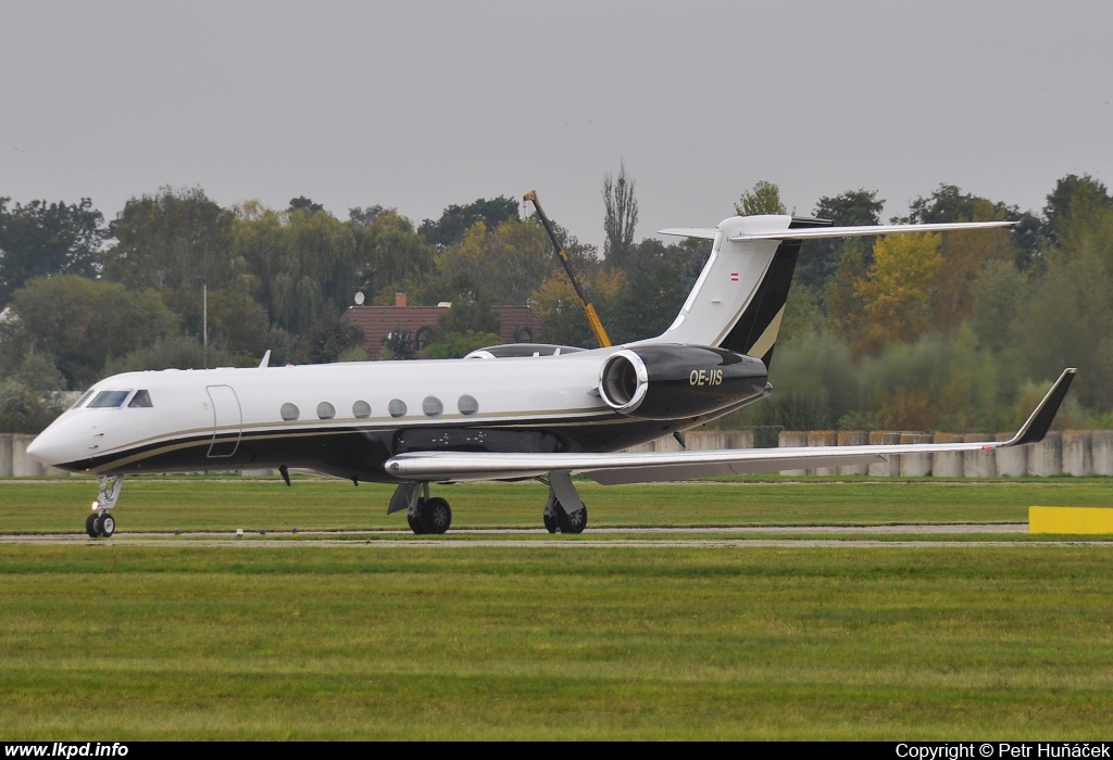 Luxaviation – Gulfstream G-V OE-IIS