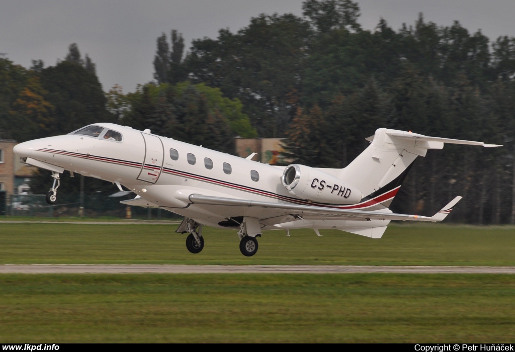 NetJets Europe – Embraer EMB-505 Phenom 300 CS-PHD