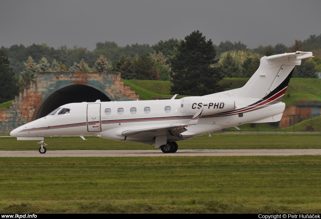 NetJets Europe – Embraer EMB-505 Phenom 300 CS-PHD