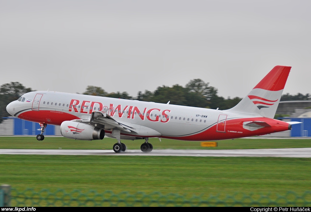 Red Wings – Airbus A320-232 VP-BWW