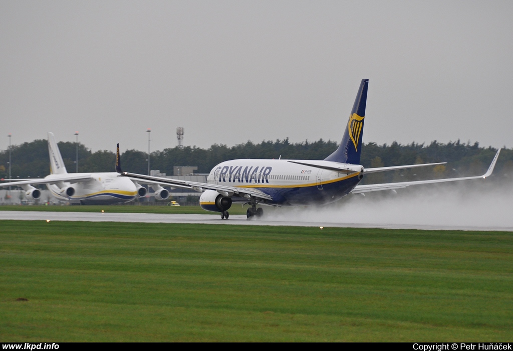 Ryanair – Boeing B737-8AS EI-FZH