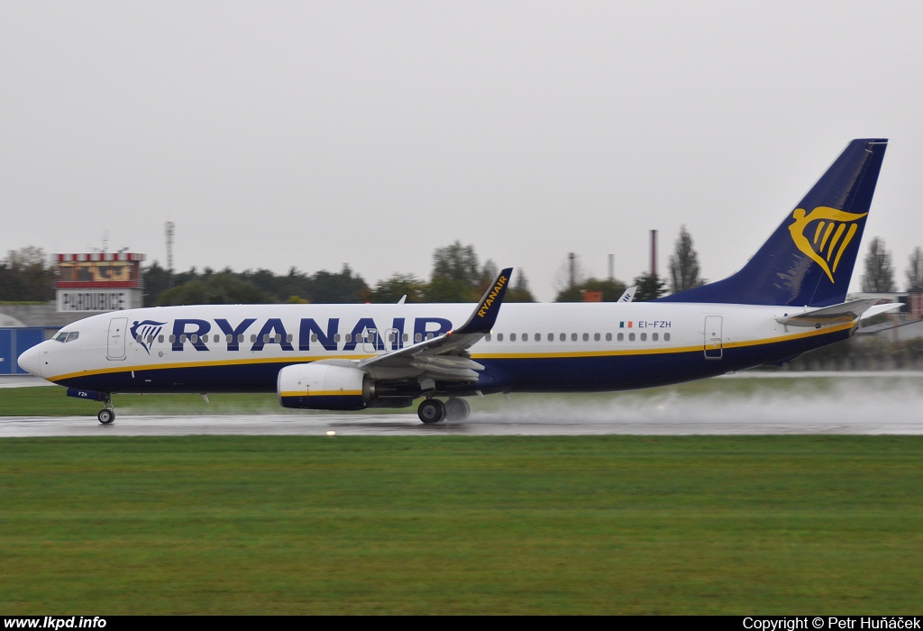 Ryanair – Boeing B737-8AS EI-FZH