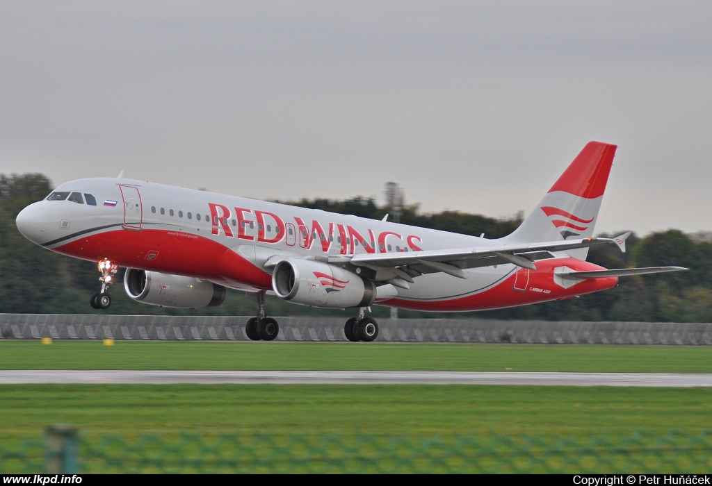 Red Wings – Airbus A320-232 VP-BWW