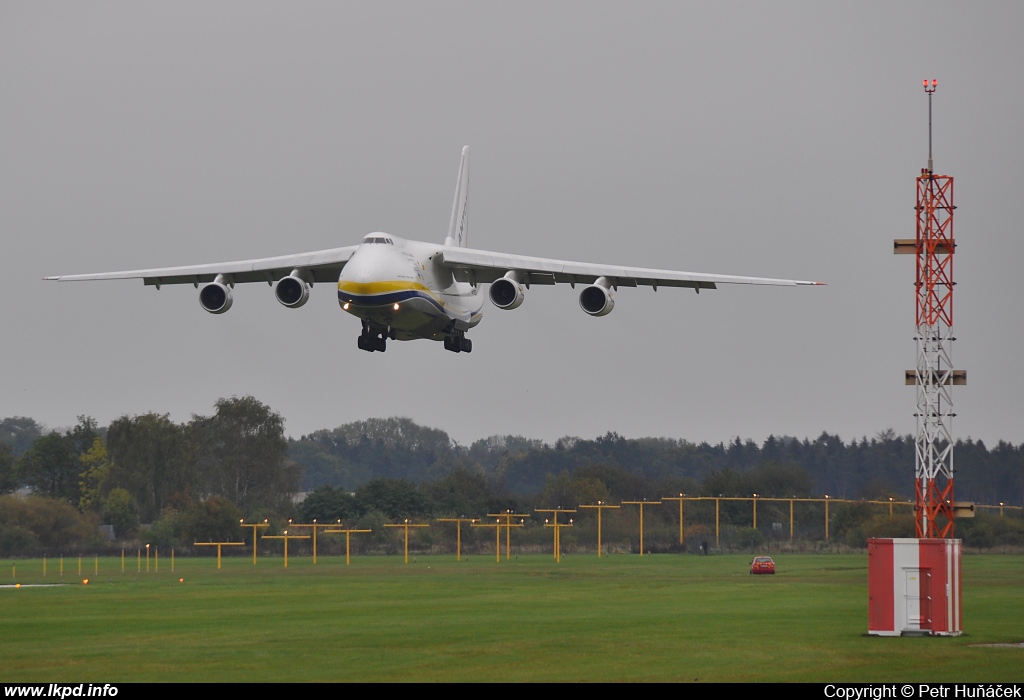 Antonov Design Bureau – Antonov AN-124-100M UR-82027