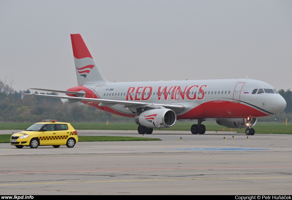 Red Wings – Airbus A320-232 VP-BWW