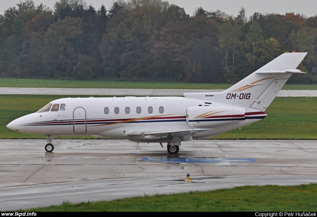 Tatra Jet – Raytheon Hawker 800XP OM-OIG