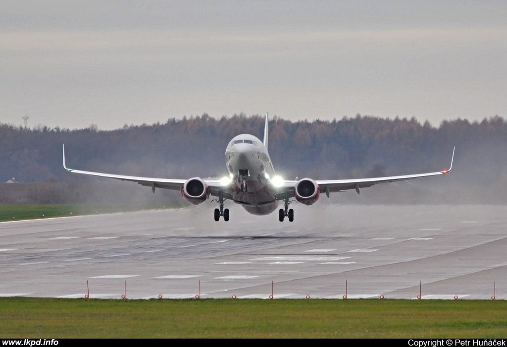 Rossia – Boeing B737-8LJ VP-BOB