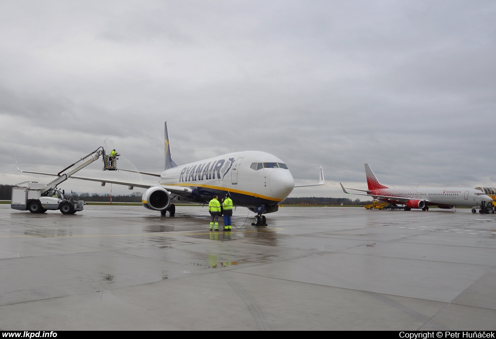 Ryanair – Boeing B737-8AS EI-EVT